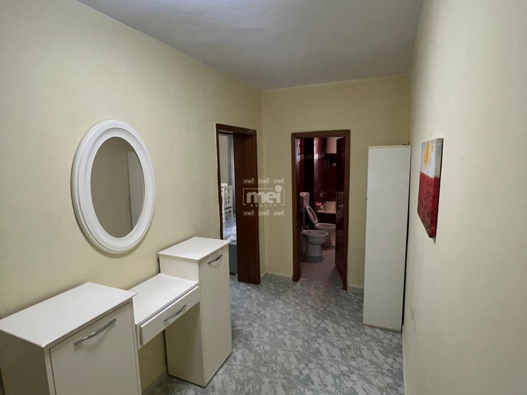 JEPET ME QIRA APARTAMENT 2+1 PRANE MUZEUMIT!
