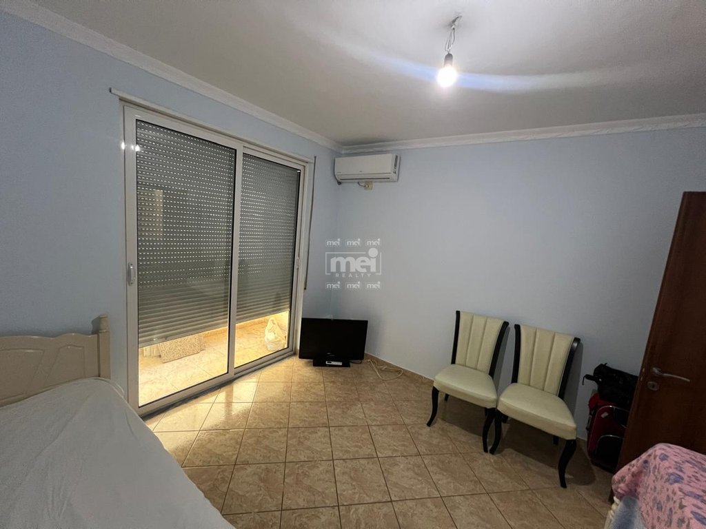 JEPET ME QIRA APARTAMENT  2+1+2 TEK RRUGA E RE E PORTIT!