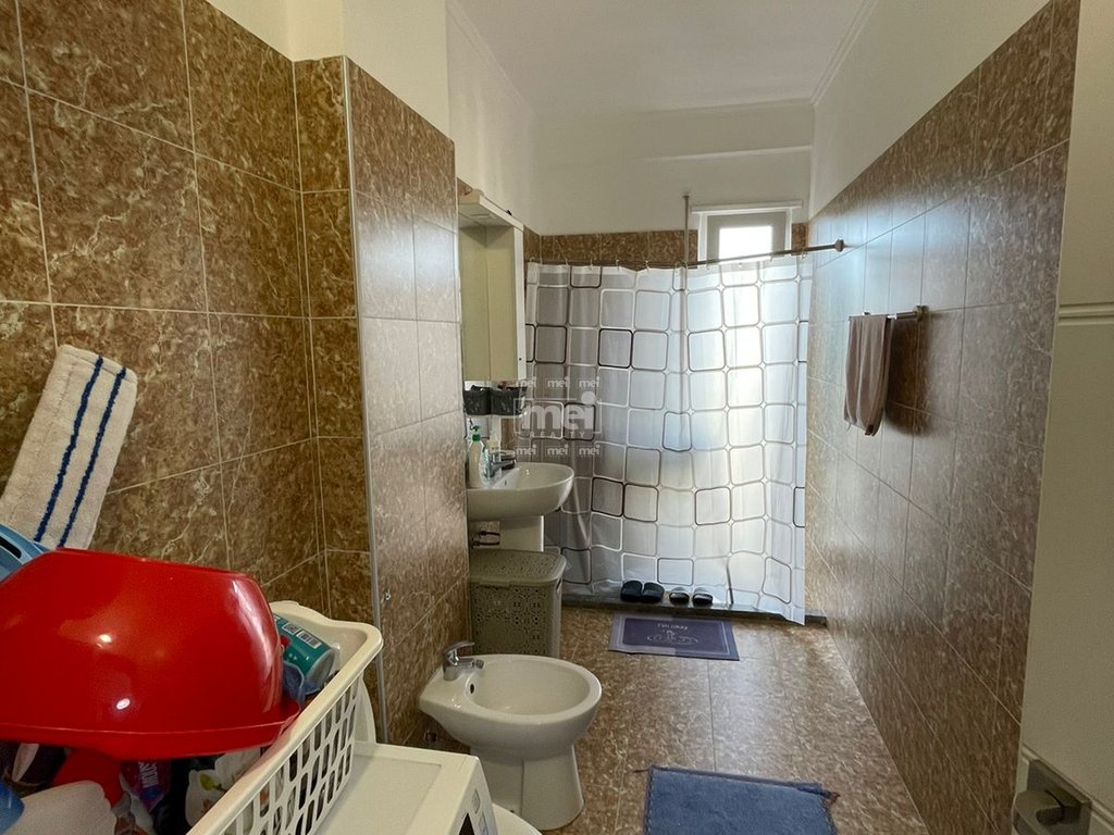 SHITET APARTAMENT 2+1 NE QENDER,DURRES!