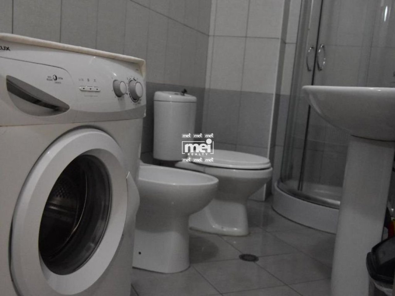 FOR RENT 1+1 APARTMENT NEAR RROTA KUQE