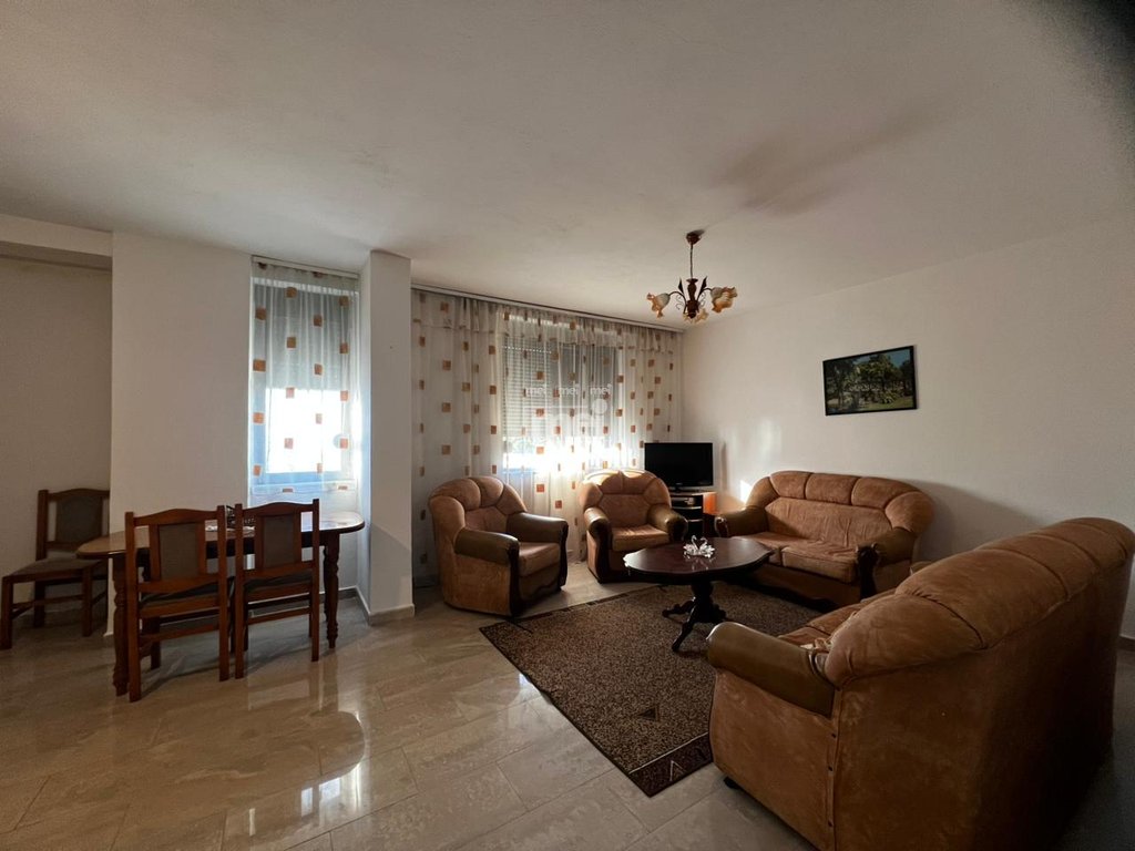 JEPET ME QIRA APARTAMENT 2+1 ME PAMJE NGA DETI NE VOLLGA!