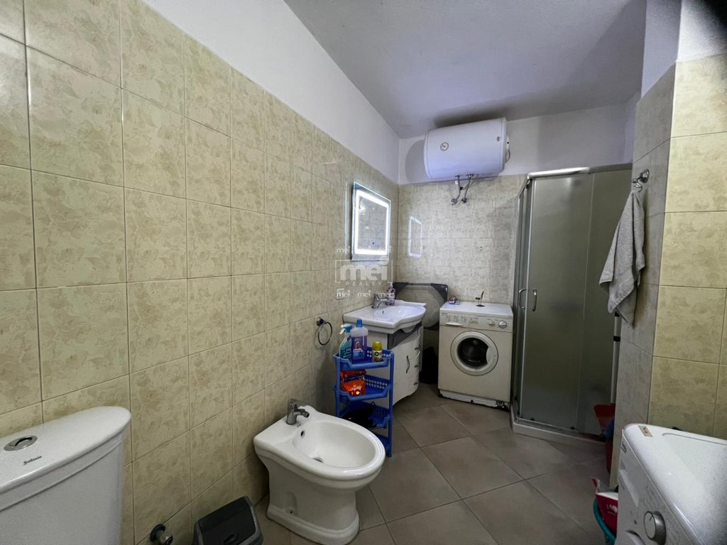 JEPET ME QIRA APARTAMENT 2+1 ME PAMJE NGA DETI NE VOLLGA!