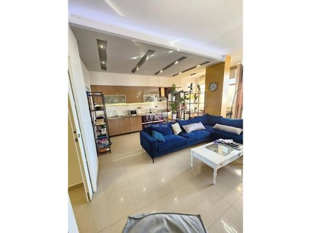 JEPET ME QIRA APARTMENT  2+1+2 ME PAMJE NGA DETI NE QENDER!