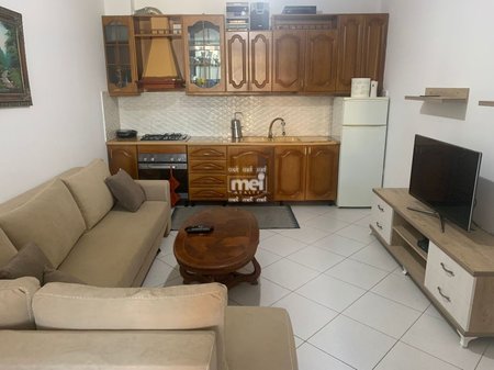 JEPET ME QIRA APARTAMENT 1+1, NE VIJE TE PARE PLAZH!