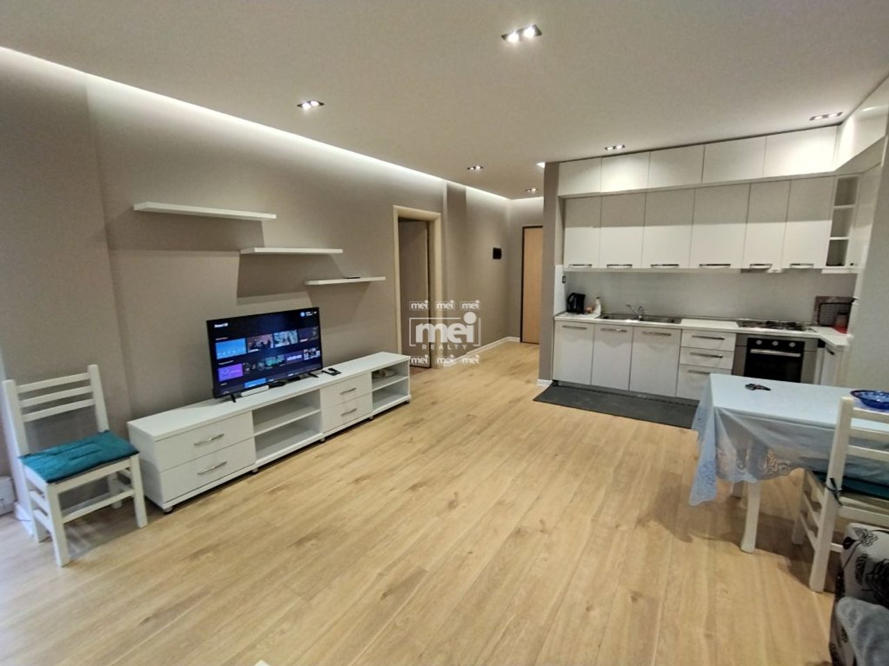 FOR RENT 1+1 APARTMENT IN CURRILA!