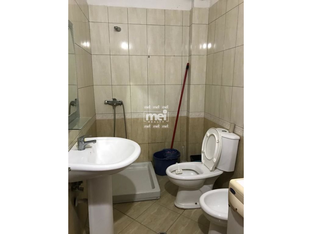 JEPET ME QIRA APARTAMENT 1+1, NE VIJE TE PARE PLAZH!