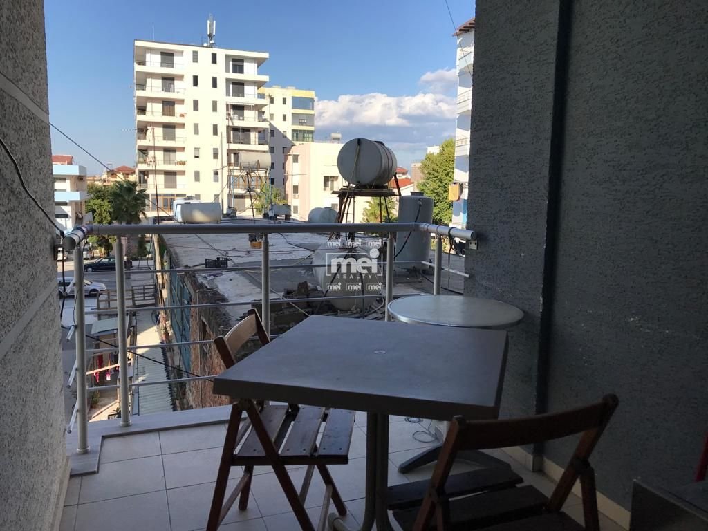 JEPET ME QIRA APARTAMENT 1+1, NE VIJE TE PARE PLAZH!
