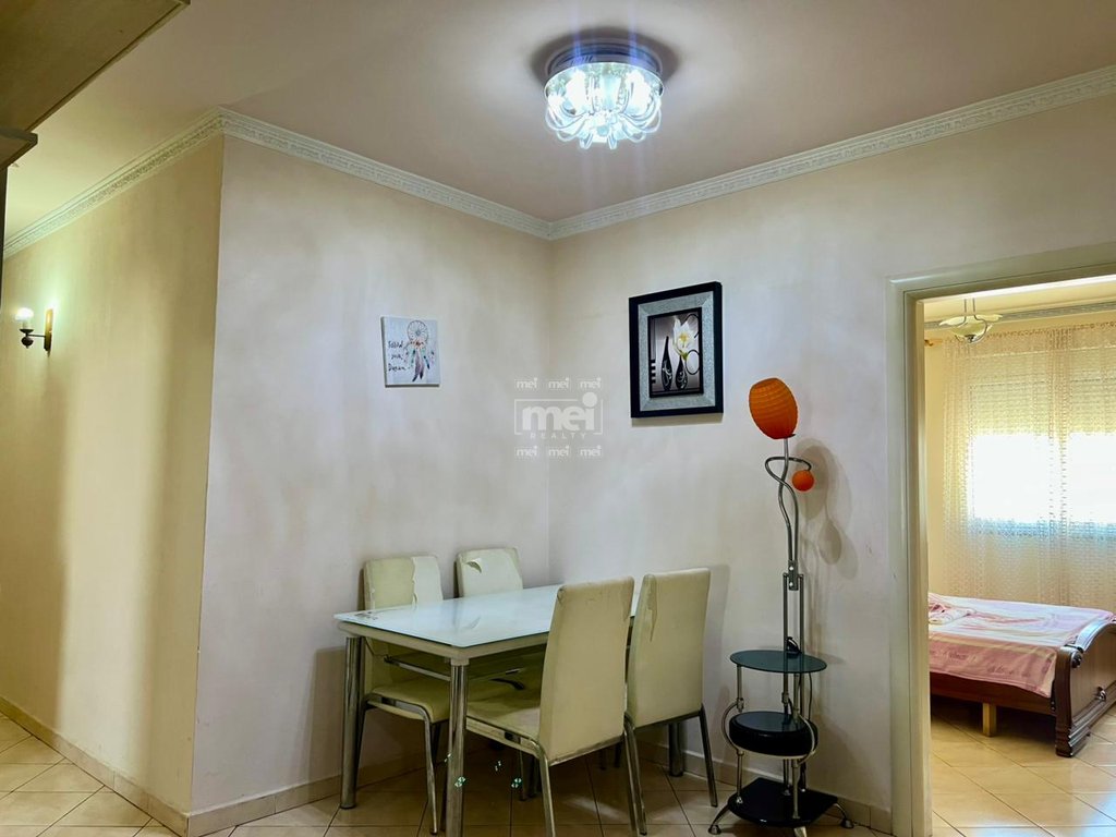 JEPET ME QIRA APARTAMENT 2+1 PRANE UJESJELLESIT, DURRES!