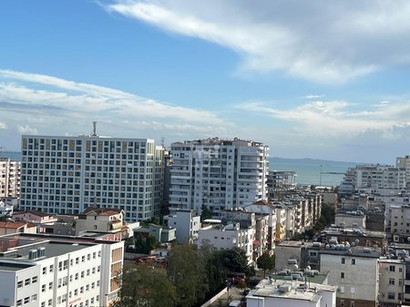 JEPET ME QIRA APARTAMENT 2+1+2 TEK ISH URT/ PER ZYRE!