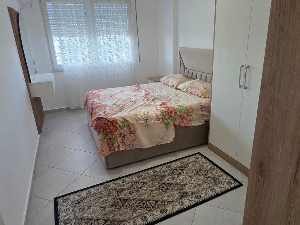JEPET ME QIRA APARTAMENT  2+1 TEK RROTA KUQE PLAZH
