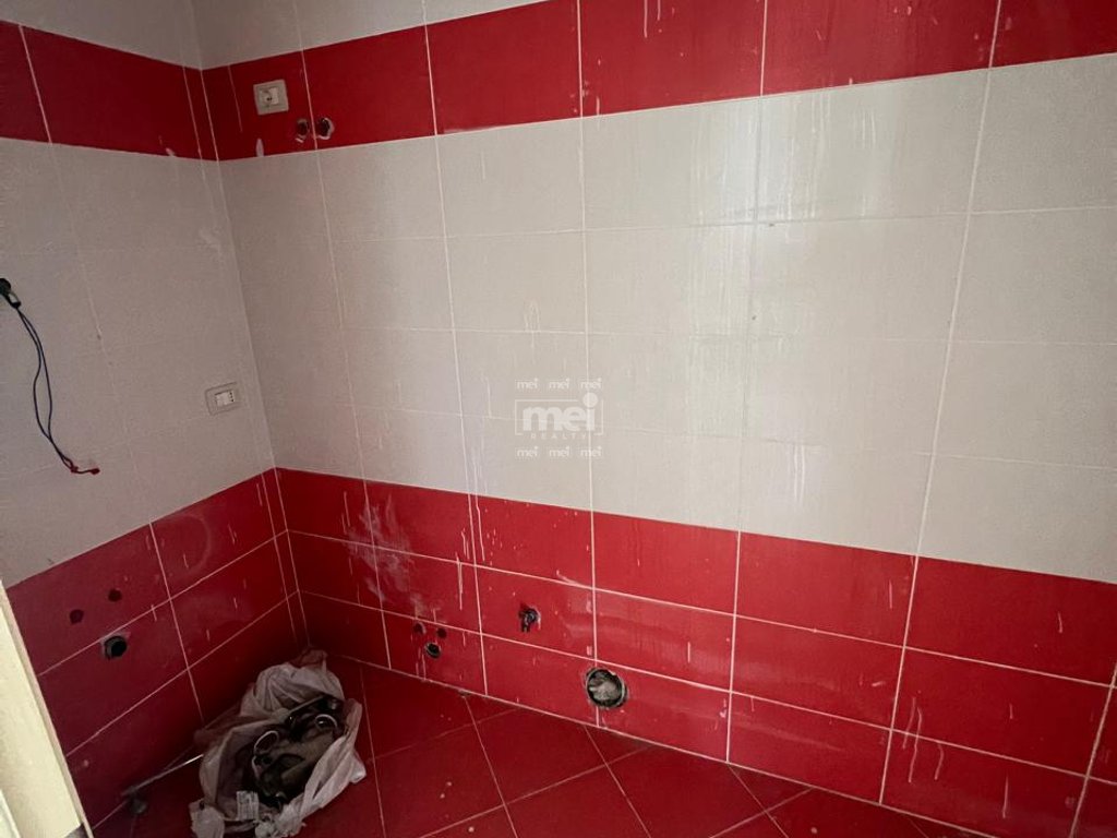JEPET ME QIRA APARTAMENT 2+1+2 TEK ISH URT/ PER ZYRE!
