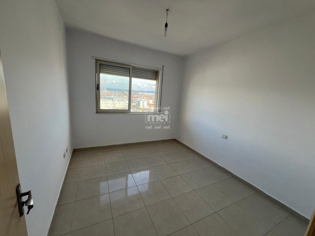 JEPET ME QIRA APARTAMENT 2+1+2 TEK ISH URT/ PER ZYRE!