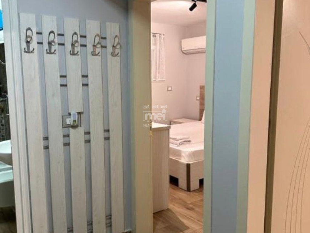 JEPET ME QIRA APARTAMENT 1+1 TEK AMFITEATRI