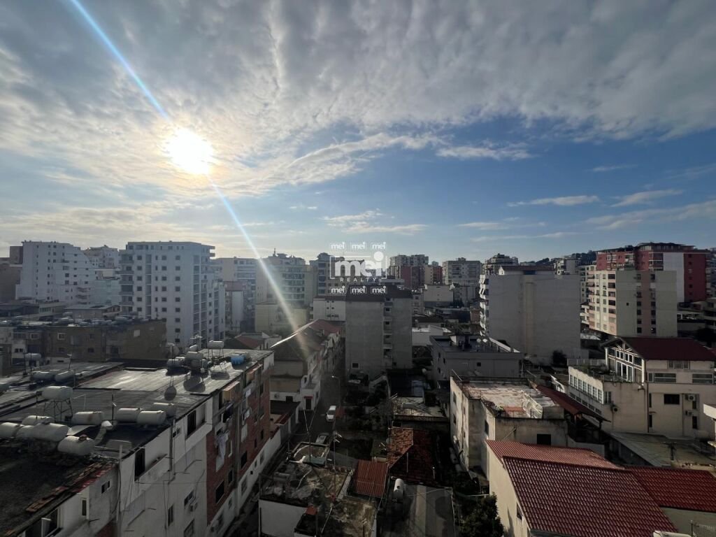 JEPET ME QIRA APARTAMENT 2+1+2 ISH RAJONI
