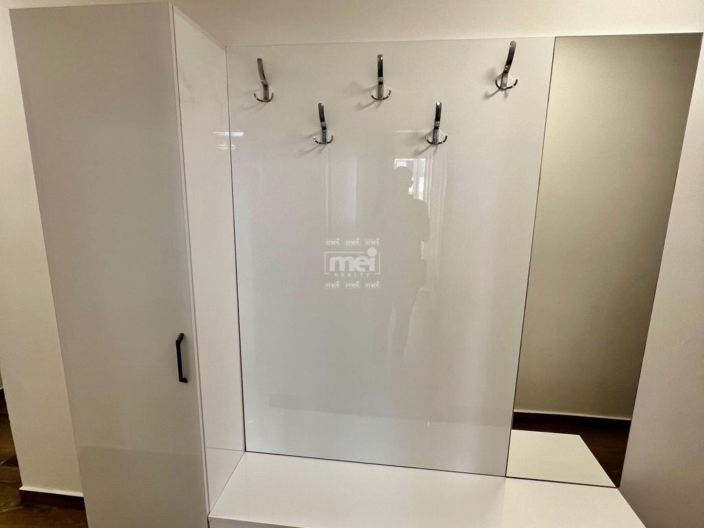 JEPET ME QIRA APARTAMENT 2+1 NE PLAZH