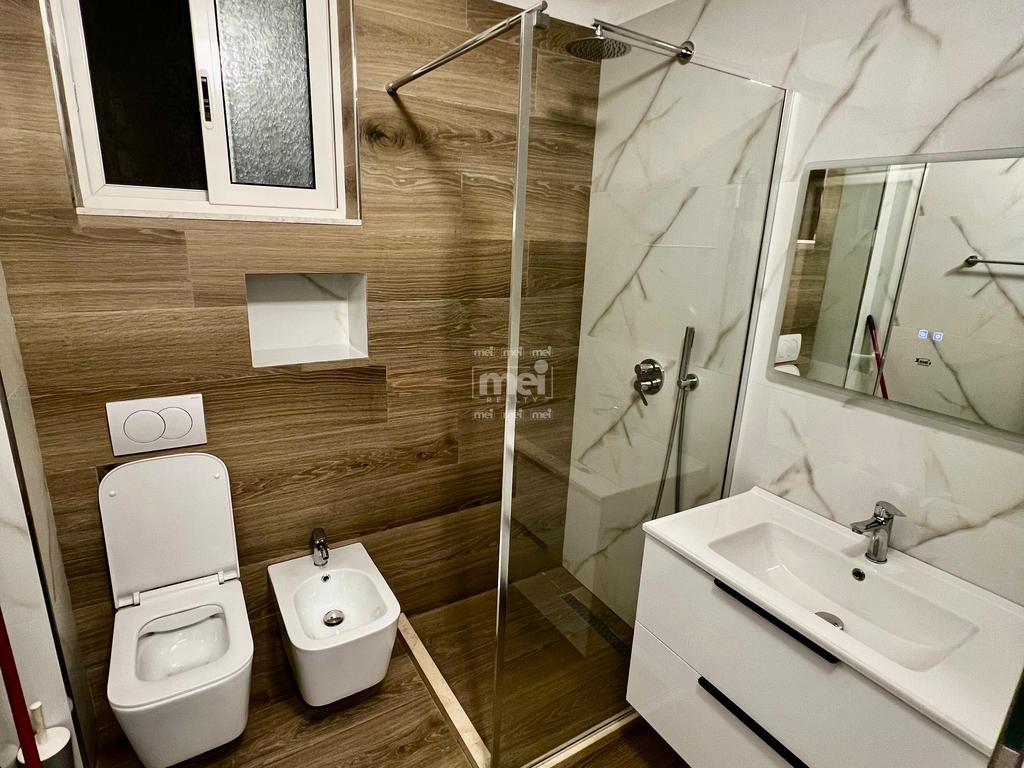 JEPET ME QIRA APARTAMENT 2+1 NE PLAZH
