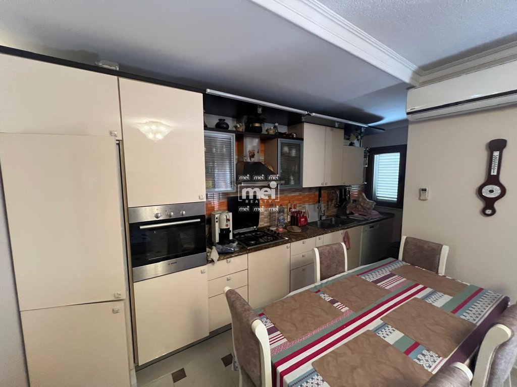 JEPET ME QIRA APARTAMENT 2+1+2 NE QENDER !