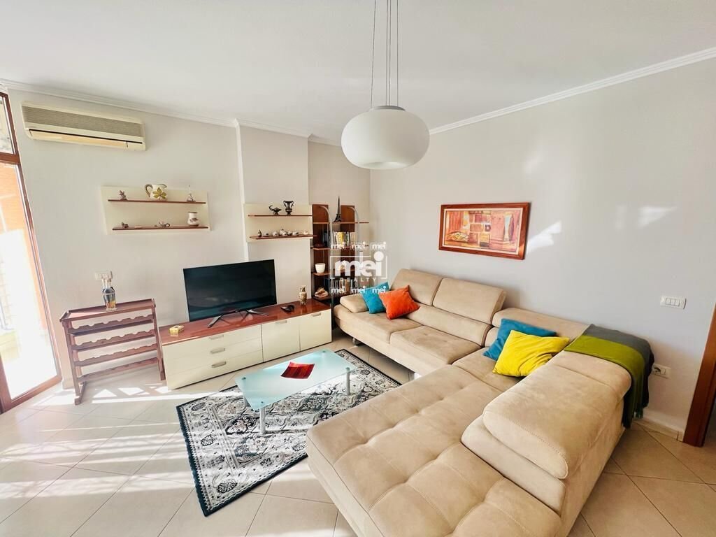JEPET ME QIRA APARTAMENT 2+1+2 NE VOLLGA ME PAMJE NGA DETI!