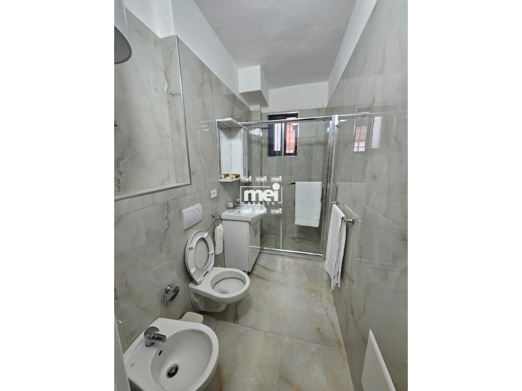JEPET ME QIRA APARTAMENT 2+1 PRANE  MUZEUMIT!