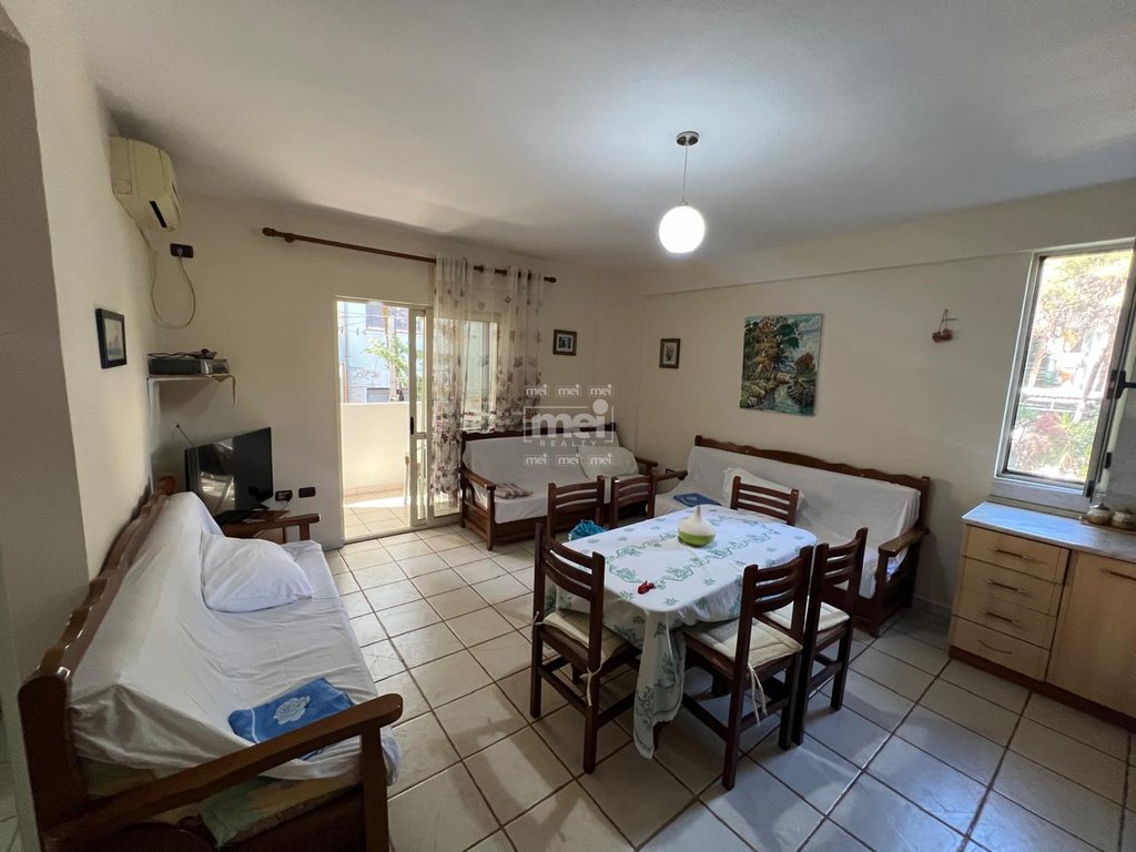 JEPET ME QIRA APARTAMENT 1+1 TEK SHKEMBI I KAVAJES!