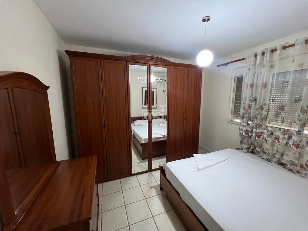 JEPET ME QIRA APARTAMENT 1+1 TEK SHKEMBI I KAVAJES!