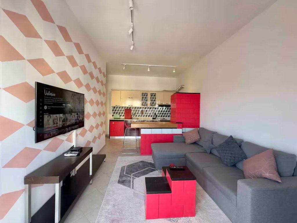 JEPET ME QIRA APARTAMENT 1+1 NE QENDER!