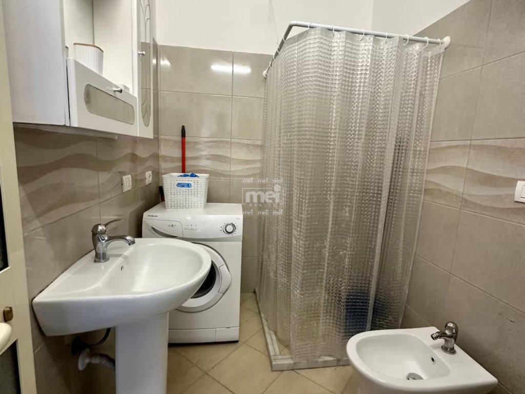 JEPET ME QIRA APARTAMENT 1+1 NE QENDER!