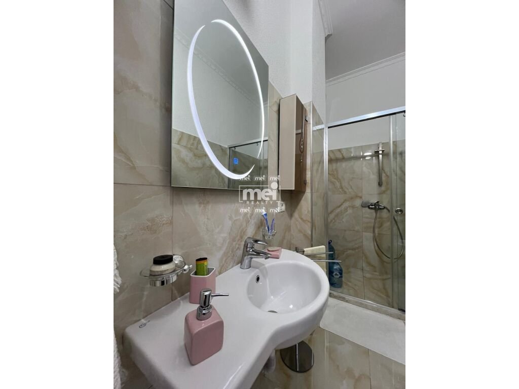 JEPET APARTAMENT ME QERA NE PLAZH  ILIRIA!