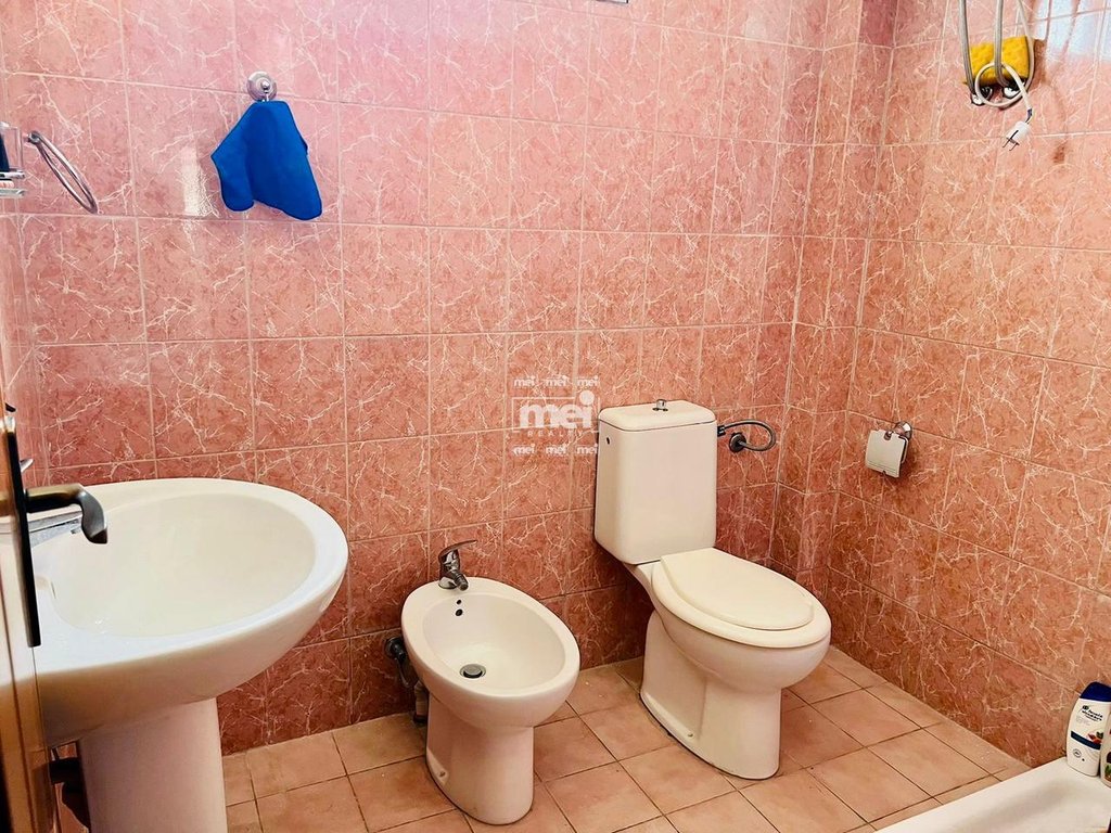 JEPET ME QIRA APARTAMENT ME PAMJE DETI, URA DAJLANIT!