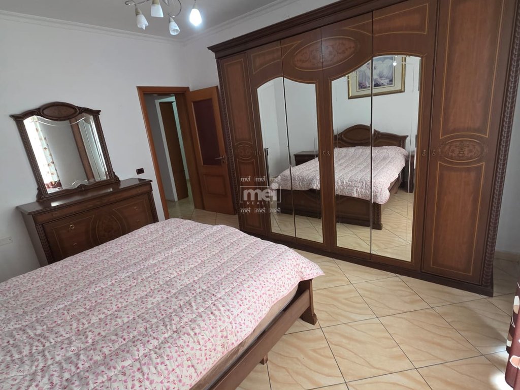 JEPET APARTAMENT ME QERA VALA PARK!