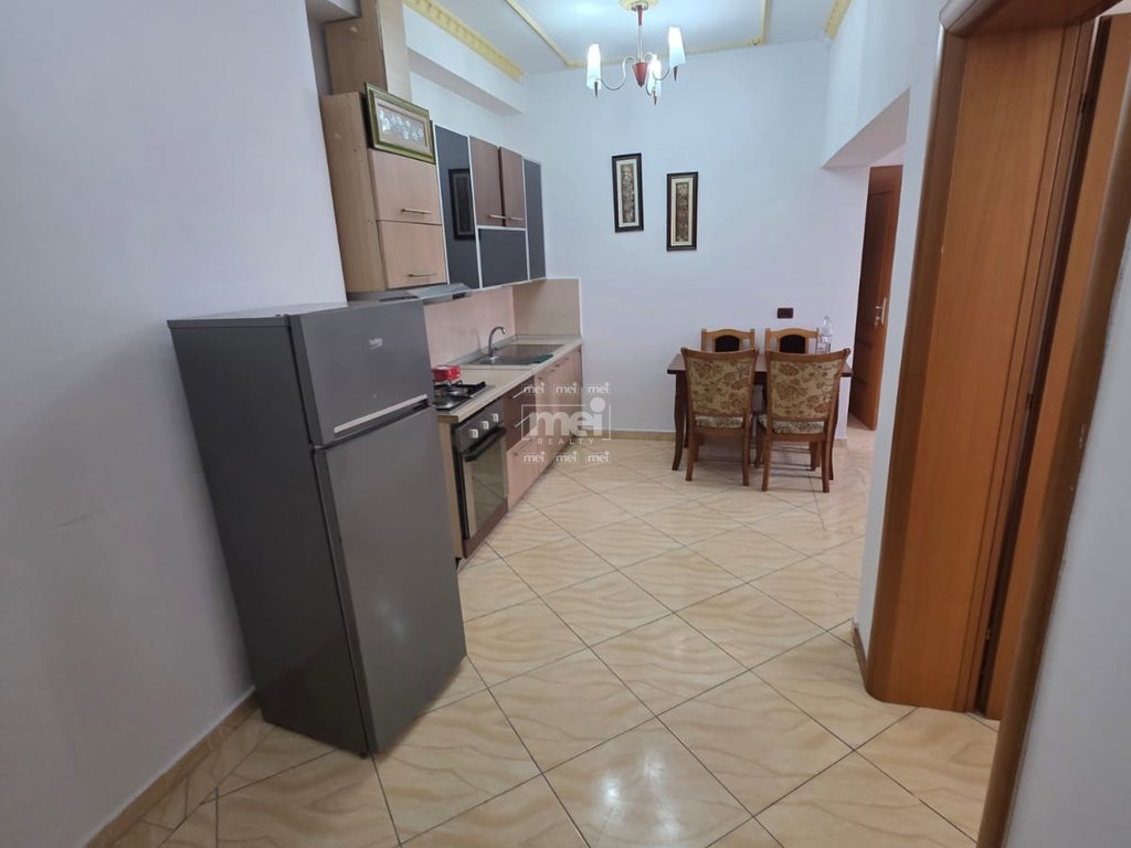 JEPET APARTAMENT ME QERA VALA PARK!