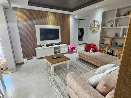 SHITET APARTAMENT 3+1+2 TEK STADIUMI, DURRES!