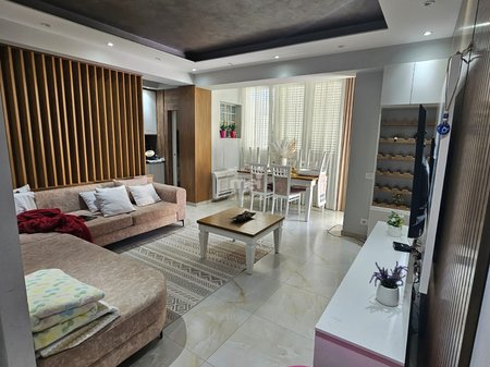 SHITET APARTAMENT 3+1+2 TEK STADIUMI, DURRES!