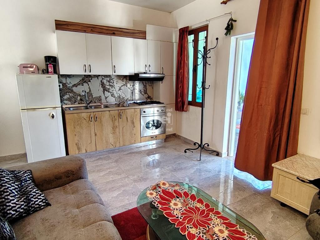 JEPET ME QIRA SHTEPI PRIVATE NE SEKTOR RINIA!