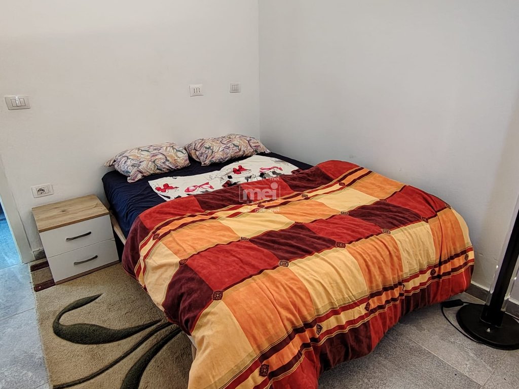 JEPET ME QIRA SHTEPI PRIVATE NE SEKTOR RINIA!