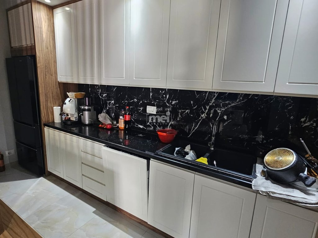 SHITET APARTAMENT 3+1+2 TEK STADIUMI, DURRES!