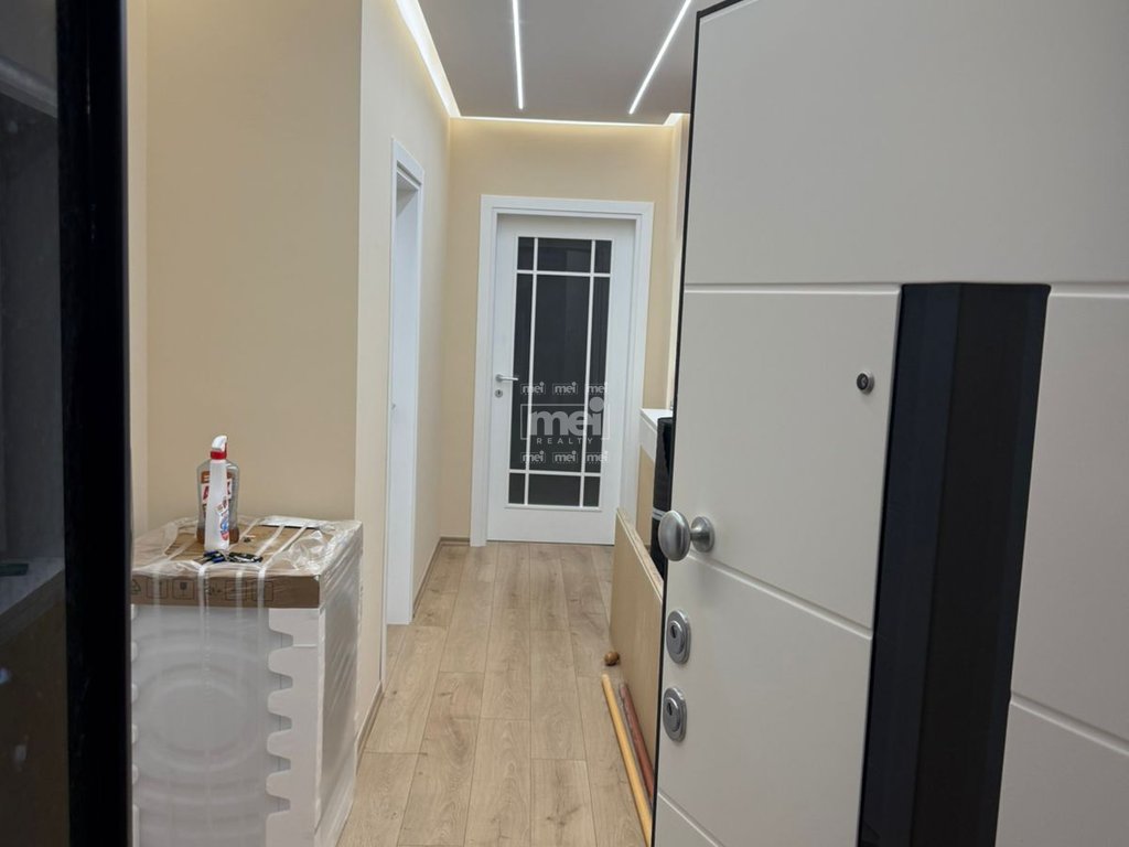 JEPET ME QERA APARTAMENT 2+1 PRANE ISH RAJONIT !