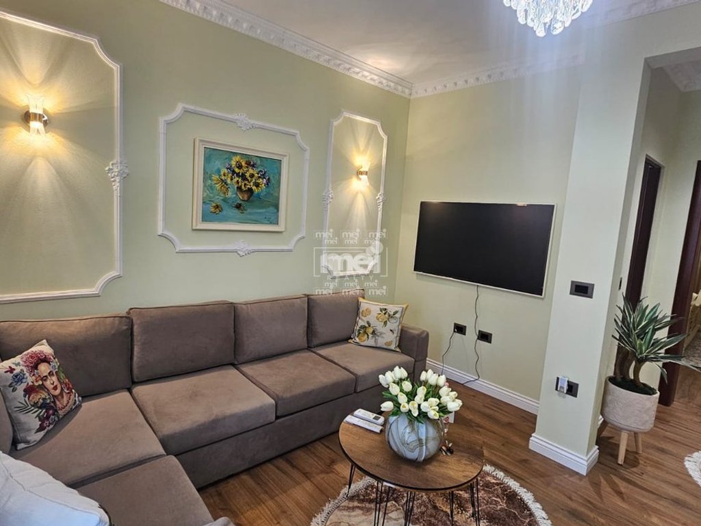 JEPET ME QERA APARTAMENT 1+1 TEK MUZEUMI