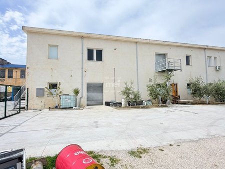 JEPET ME QERA MAGAZINE NE ZONEN E SHKOZETIT !