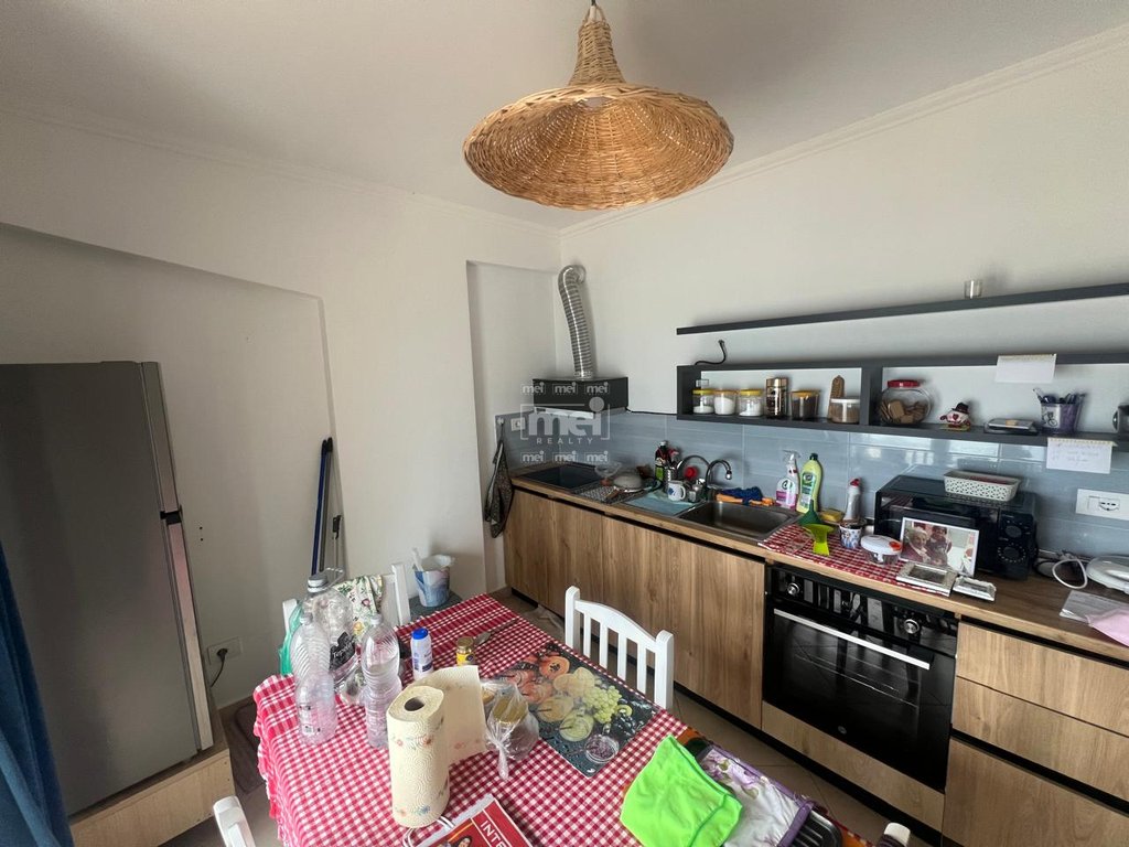 JEPET ME QIRA APARTAMENT 1+1 NE VOLLGA PAMJE NGA DETI!