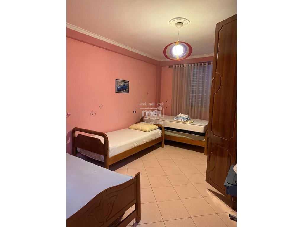 JEPET ME QIRA APARTAMENT 2+1+2 TEK GJYKATA!