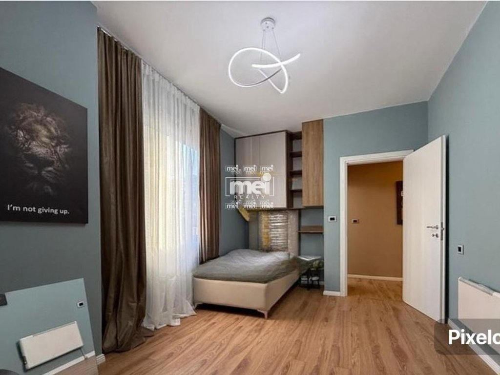 SHITET SUPER APARTAMENT 2+1 PRAN SPITALIT !