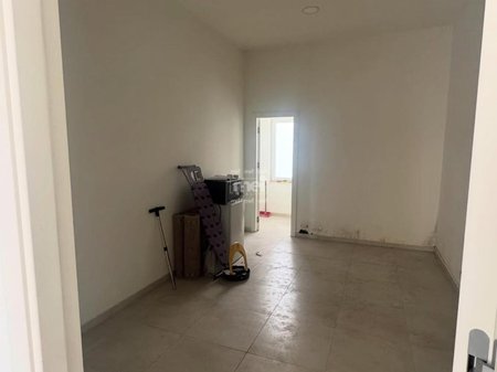 JEPET ME QIRA AMBJENT BIZNESI TEK URA E DAJLANIT!