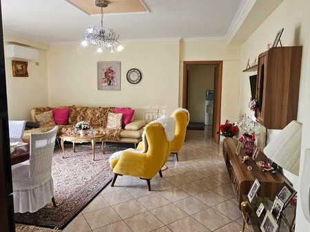 SHITET APARTAMENT 2+1 TEK ISH RAJONI, DURRES!