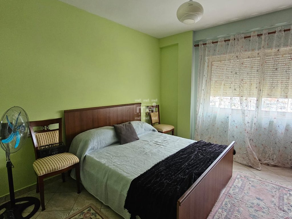 SHITET APARTAMENT 2+1 TEK ISH RAJONI, DURRES!
