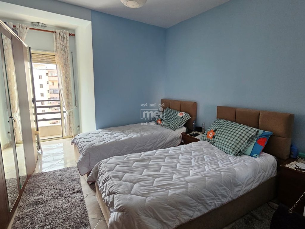 SHITET APARTAMENT 2+1 TEK ISH RAJONI, DURRES!