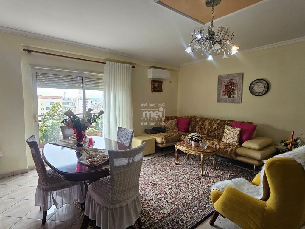 SHITET APARTAMENT 2+1 TEK ISH RAJONI, DURRES!