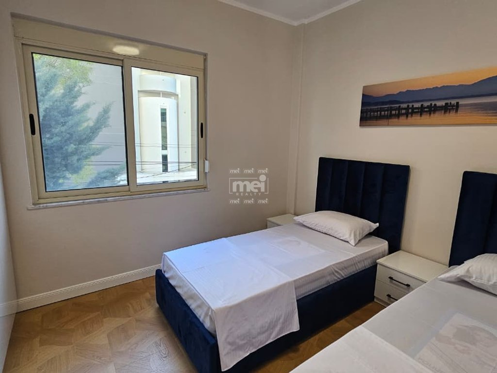 SHITET APARTAMENT 2+1 NE ILIRIA 20 METRA NGA DETI!