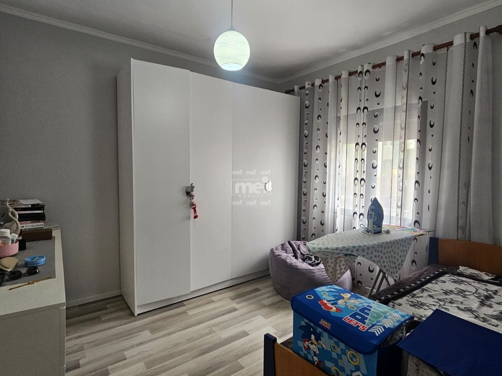 SHITET SHTEPI PRIVATE TEK SEFER EFENDIU, DURRES!