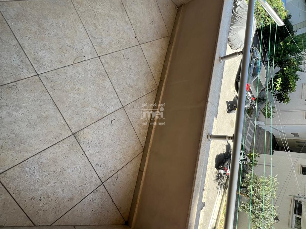 JEPET ME QIRA APARTAMENT 1+1 TEK SHKEMBI I KAVAJES!